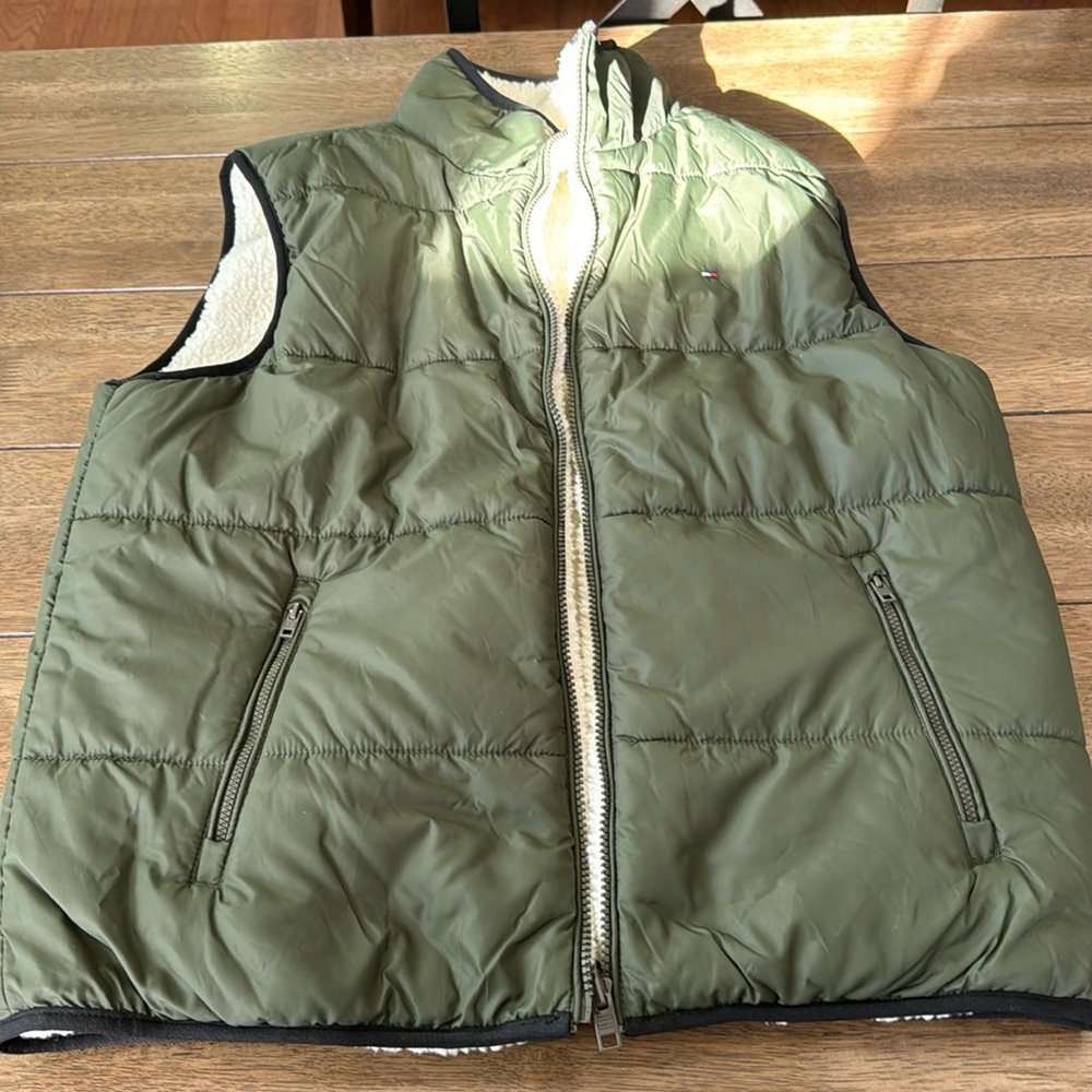 Tommy Hilfiger reversible boys vest